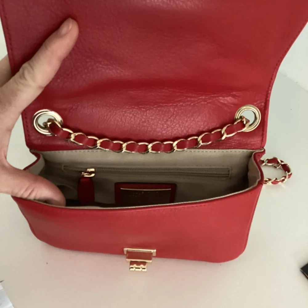 Valentino absolutely gorgeous